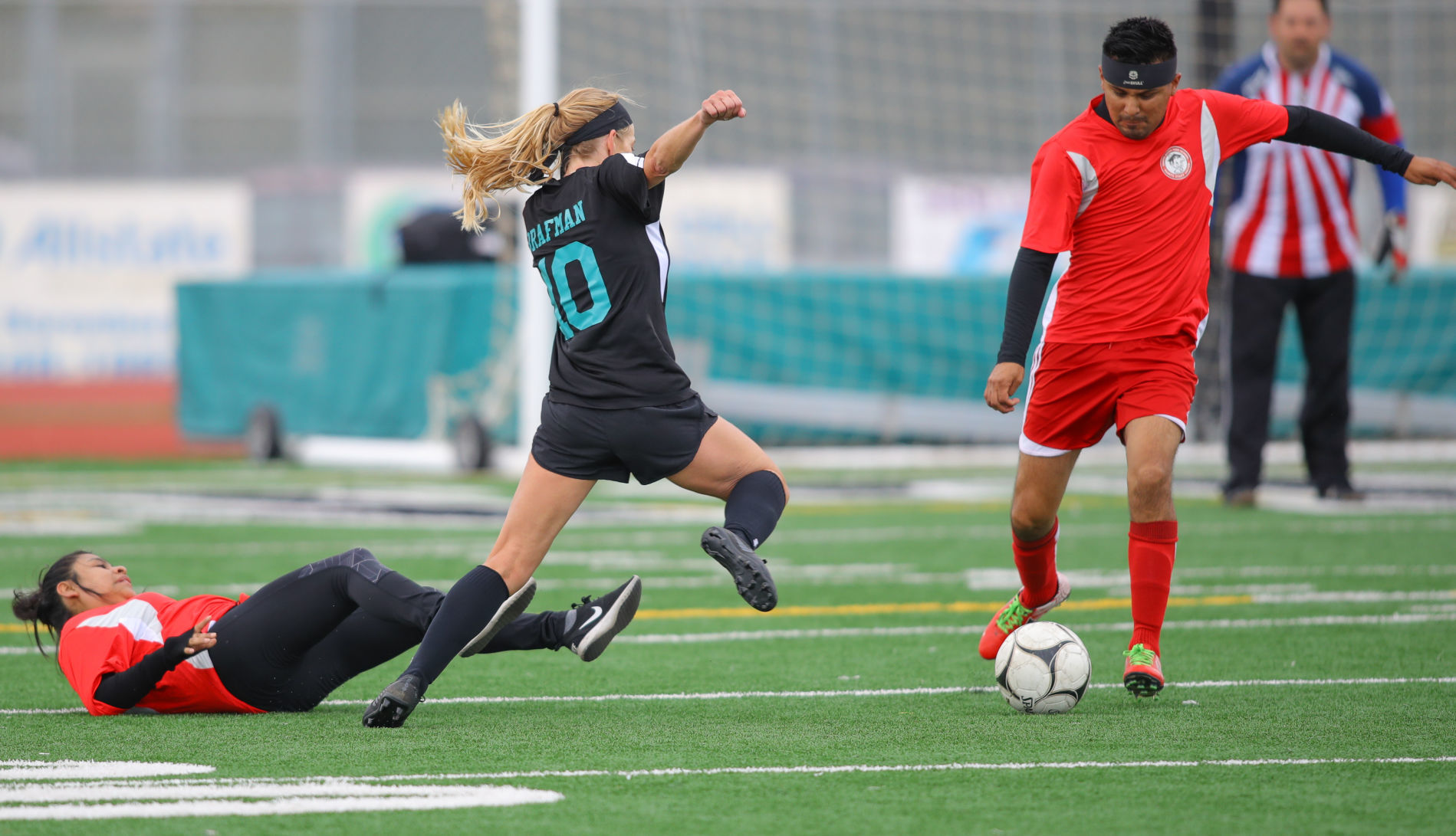 052319 PVHS vs SMHS Faculty 16.jpg